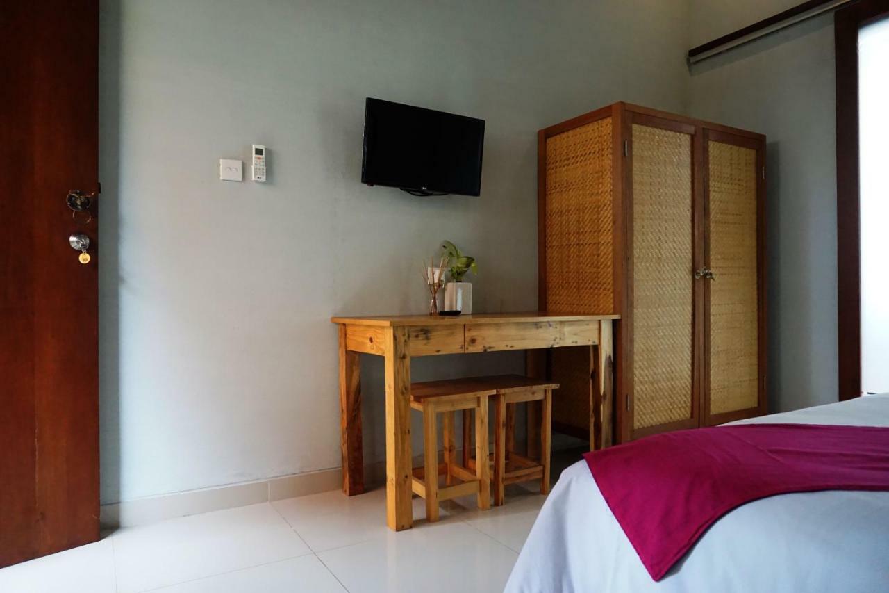 Louto Dmell Guesthouse Sanur Eksteriør bilde